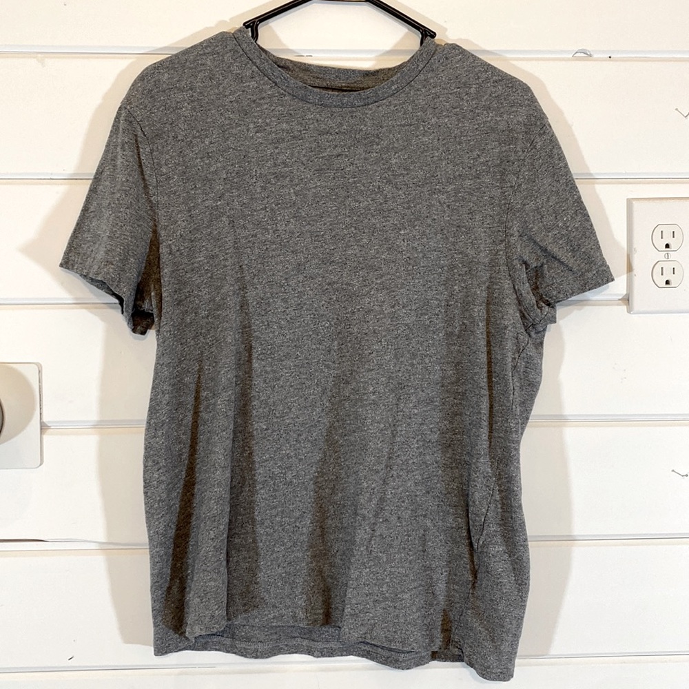 H&M Medium Crewneck T-shirt
